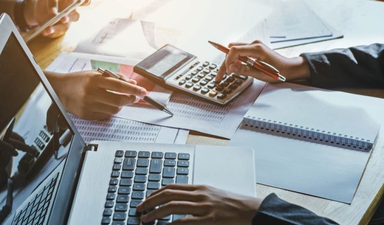 How is Technology used to Assist Accounting?